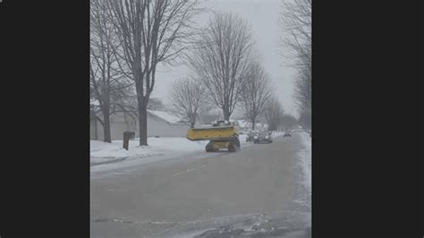 skid steer bathtub police chase|Man enters not guilty plea for stolen skid.